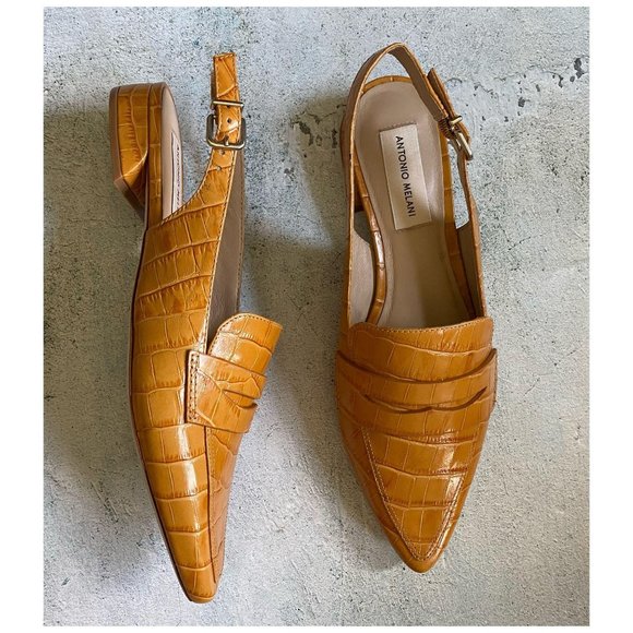 ANTONIO MELANI Shoes - Antonio Melani "Charpay" Leather Slingbacks